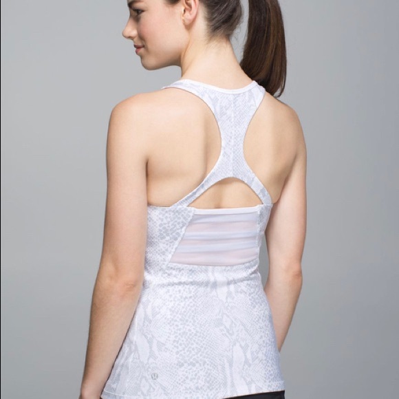 Lululemon tank - Picture 2 of 7